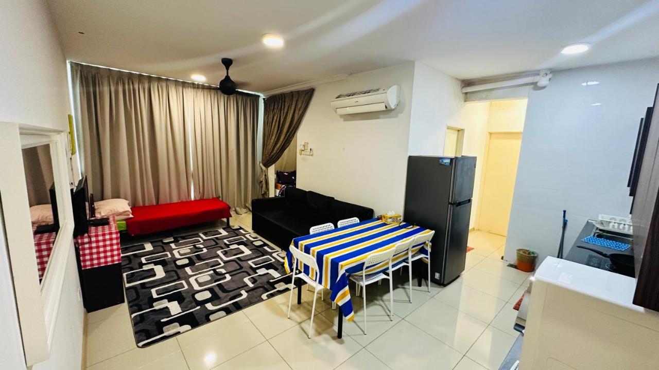 Vista Alam Roomstay Homestay Шах Алам Екстериор снимка