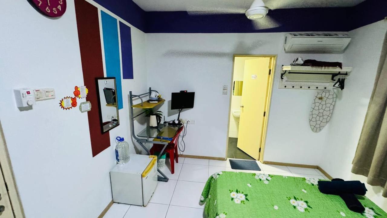 Vista Alam Roomstay Homestay Шах Алам Екстериор снимка