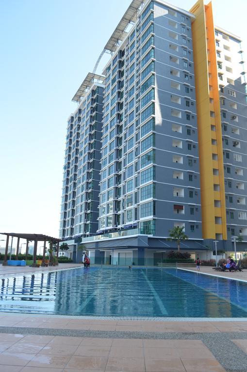 Vista Alam Roomstay Homestay Шах Алам Екстериор снимка