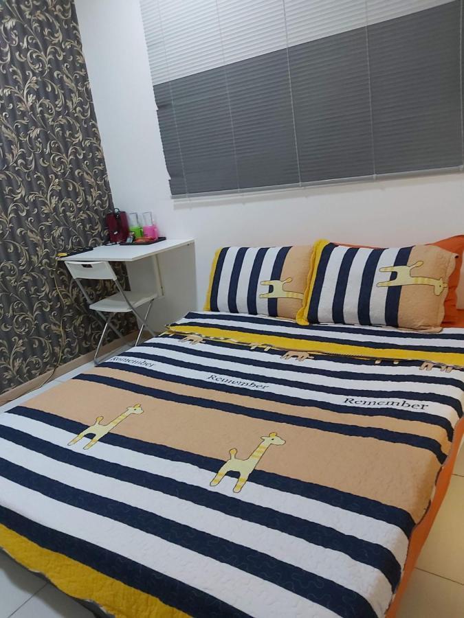 Vista Alam Roomstay Homestay Шах Алам Екстериор снимка
